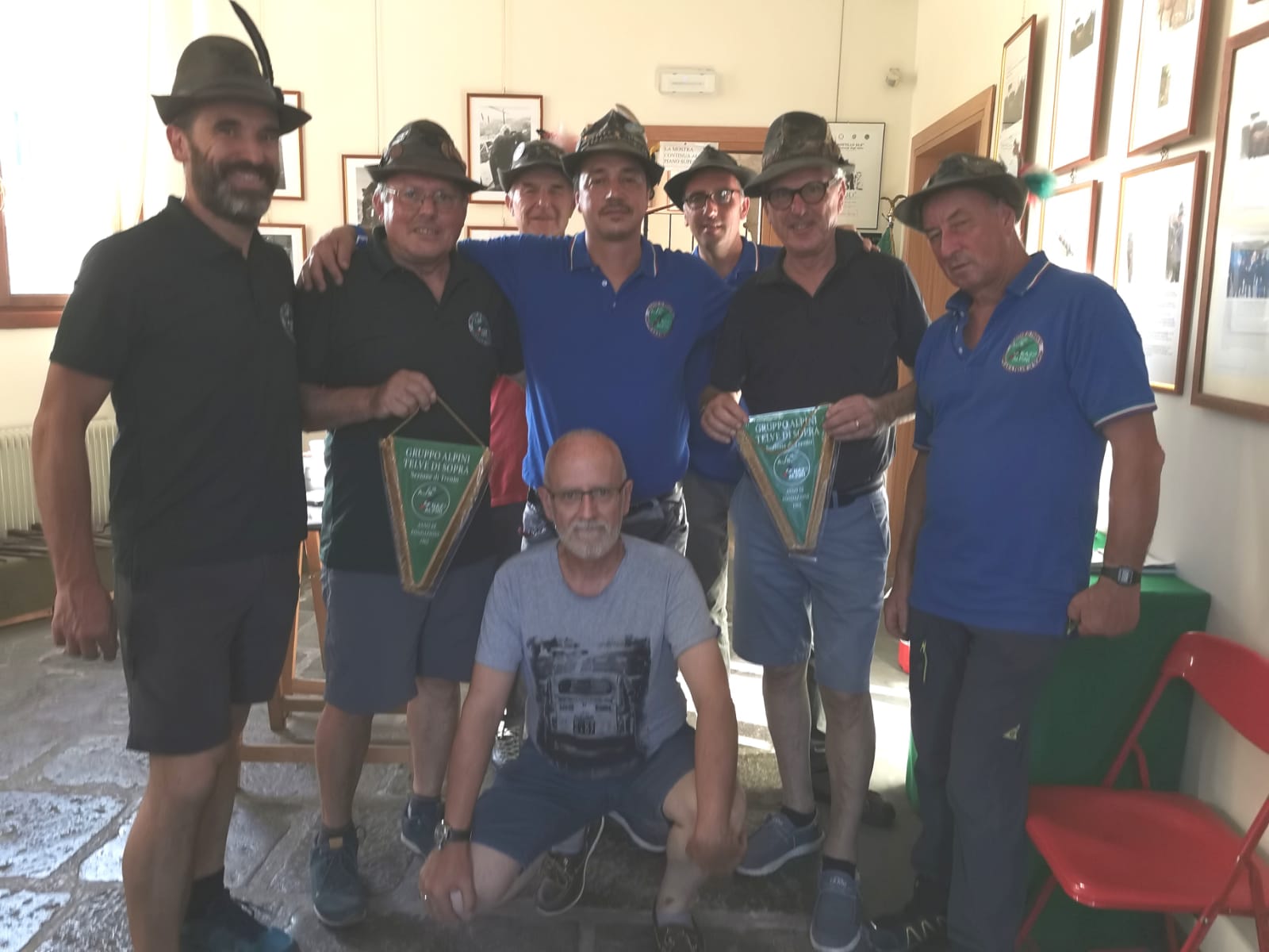 foto con gruppo di Telve di Sopra